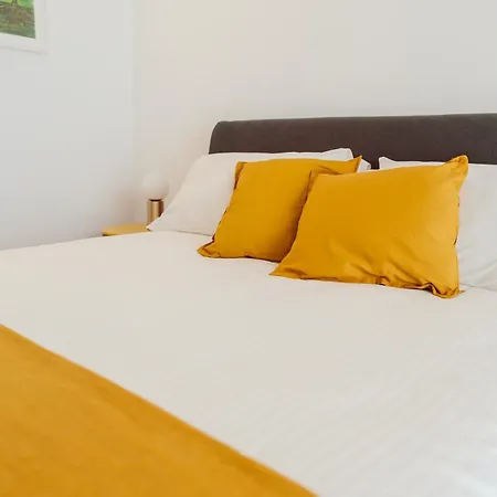 Le Luci Del Borgo 3* Sammichele Di Bari